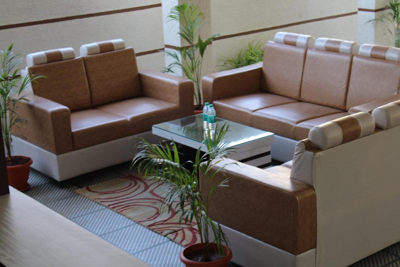 Hotel Prime Classic Shamshabad Exterior photo