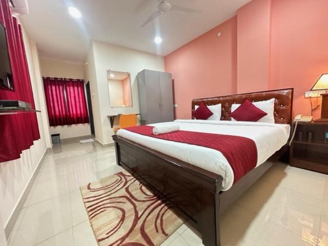 Hotel Prime Classic Shamshabad Exterior photo