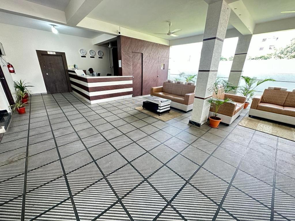 Hotel Prime Classic Shamshabad Exterior photo