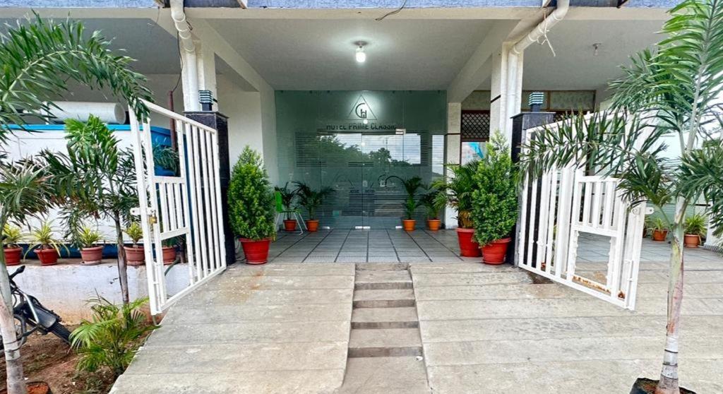 Hotel Prime Classic Shamshabad Exterior photo