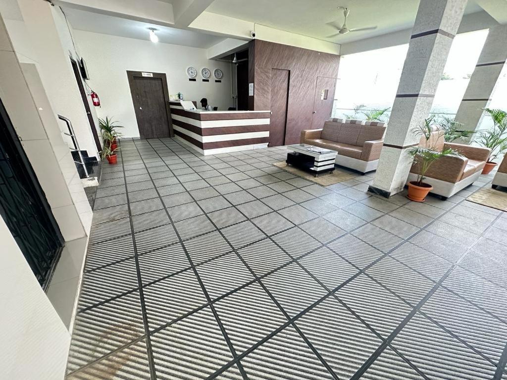 Hotel Prime Classic Shamshabad Exterior photo